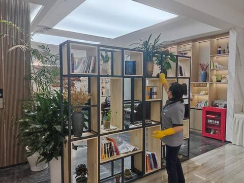 成都高新区酒店客房空气治理：彭总展厅光可鉴人，客房却熏得客人连夜退房